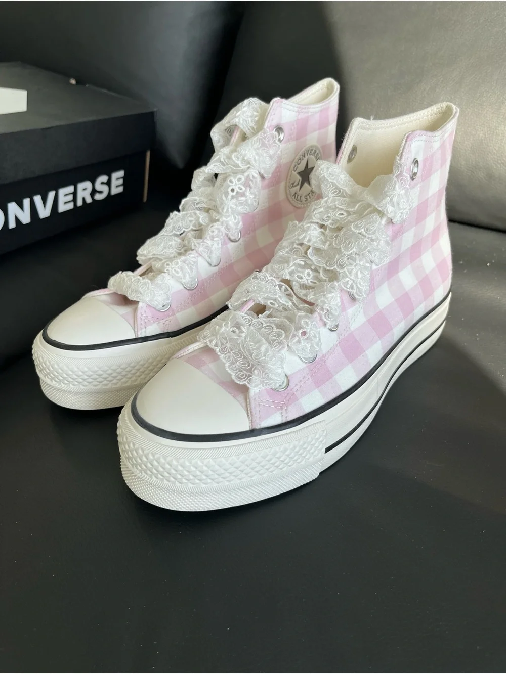 Converse High Top Sneakers Pink and White Gingham Women’s Size US 8 - Picture 2 of 10